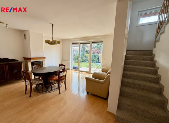Pronájem domu 138 m², Praha 9 - Satalice - Fotografie 1