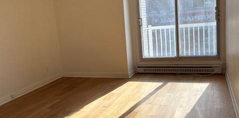 Grand 2 1/2 metro Jean-Talon, Villeray - Photo 2