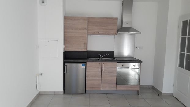 location Appartement T2 DE 38.33m² À VILLIERS SUR MARNE - Photo 1