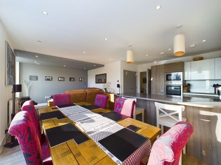 The Brook House, Hatherley Road, Cheltenham, GL51 - Photo 4