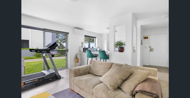 Bayside Living on the Esplanade - Photo 1