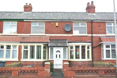 2 bedroom property to rent in Blackpool - Photo 4