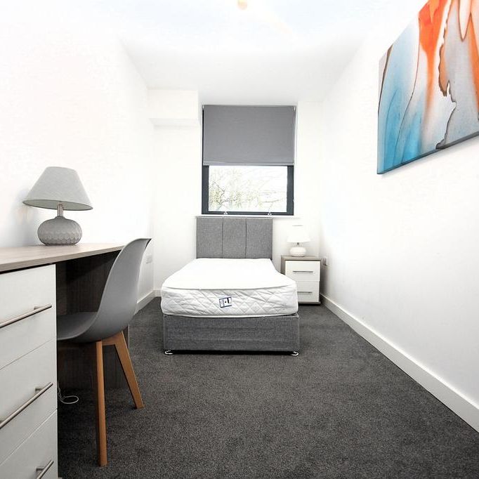 3 bedroom apartment to rent - Photo 1