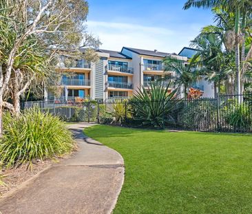 FULLY FURNISHED BEACHSIDE BEAUTY - Photo 4