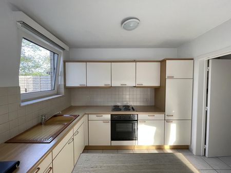 WICHELEN - Gelijkvloers appartement met garage. - Photo 3