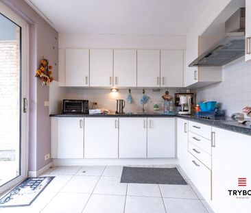 Uiterst ruim appartement met twee slaapkamers in Centrum Langemark - Photo 4