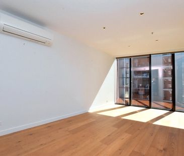 1403/677 La Trobe Street - Photo 4