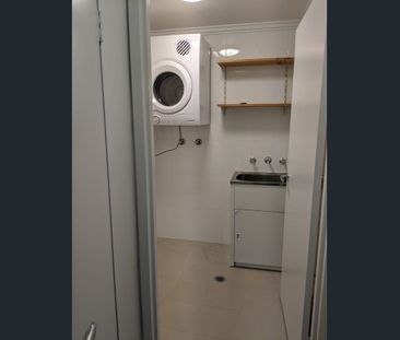 Modern Two Bedroom Apartment In Prime Position - Photo 2