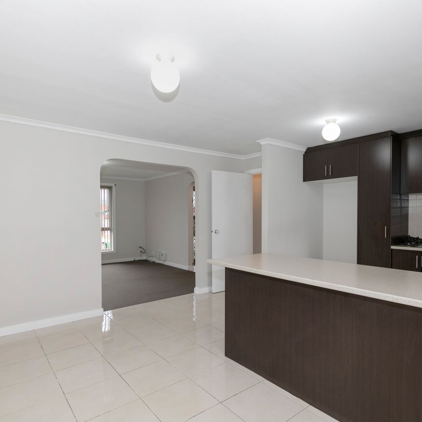 Spacious 3-Bedroom Family Home in Mill Park - Photo 1