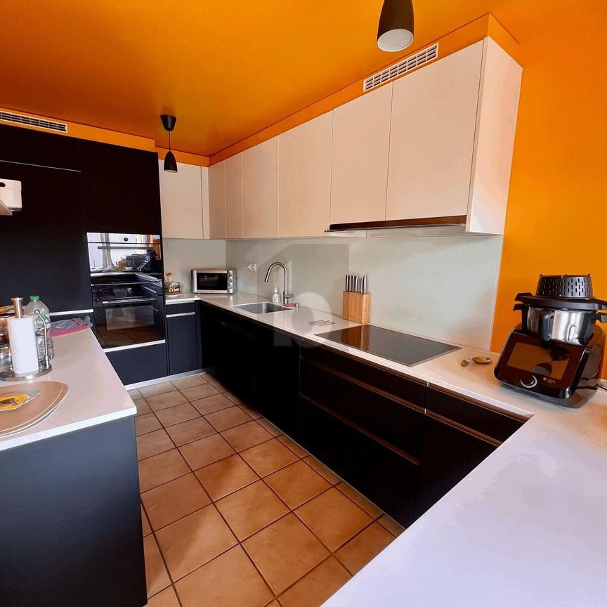 GRAND DUPLEX AVEC BALCON - Foto 1