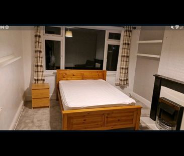 Room in a Shared House, Bracton Drive, NG3 - Photo 5