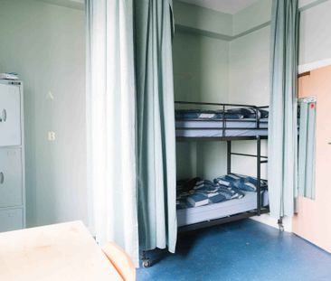 Twin Shared Dorm Room - Photo 3