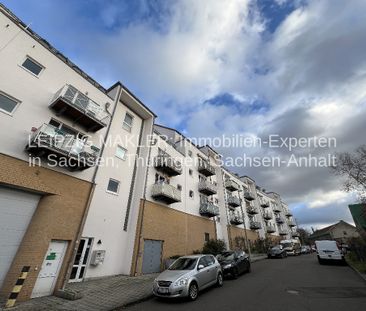 2-Raumwohnung mit schöner Aussicht in den Leipziger Auwald - Terrasse und Balkon / Einbauküche / große Dusche / Fahrstuhl / Tiefgarage / WG geeignet - Foto 4