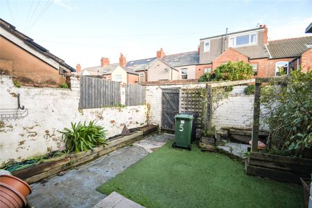 Newton Road, CH47 3DG, Hoylake - Photo 2