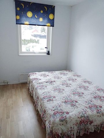 2 1/2:a Tumba - Photo 3