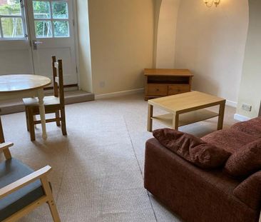 3 bedroom flat to rent - Photo 2