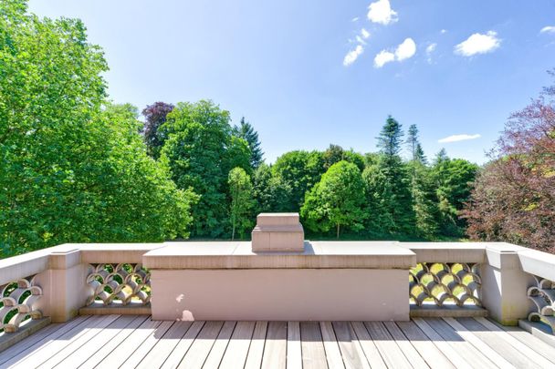 Duplex de standing ±326 m² – 2CH - Photo 1