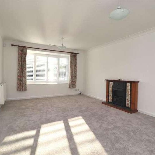 Woking, Surrey, GU21 - Photo 1