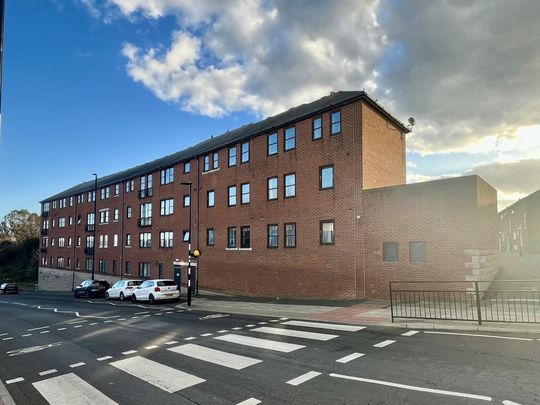 1 bedroom flat to rent - Photo 1