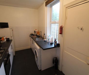 3 bedroom detached house to rent - Photo 4