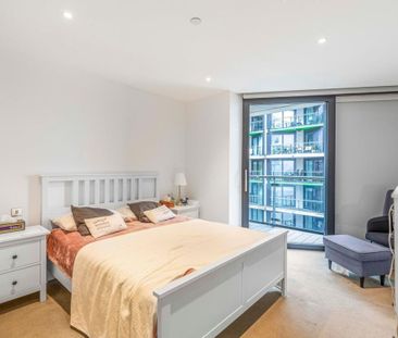 Nine Elms Lane, London SW11 - Photo 6