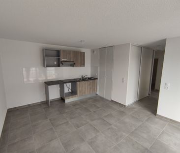 Location Appartement 3 pièces 61m² BASSENS 33530 - Photo 2