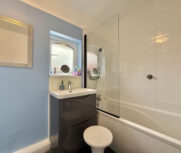 3 bedroom end of terrace house to rent - Photo 6