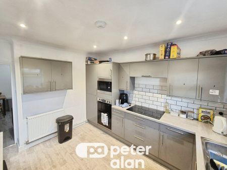 Cromwell Road - Photo 4