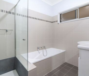 Enjoy Space & Comfort in a Convenient Location - Photo 2