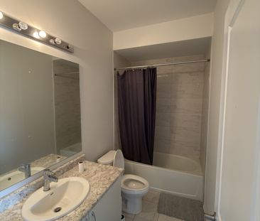 For Lease - 54 Minnock Street Unit# Upper, Caledon, Ontario - Photo 6