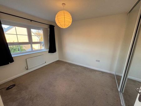 4 bedroom detached house to rent - Photo 3