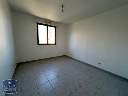 Location Appartement 3 pièces 79m² TOULON 83100 - Photo 4