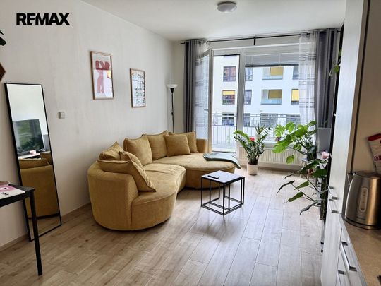 Pronájem bytu 2+kk 55 m² - Fotografie 1