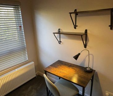 1 bedroom in a house share to rent - Photo 4