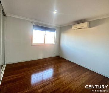 Family-Friendly Living in a Prime Position - Photo 2