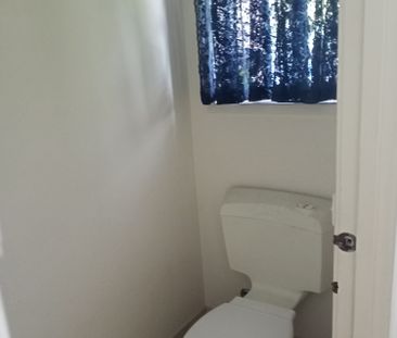 Carseldine - Photo 2