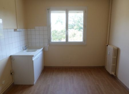 Laroche Saint Cydroine Appartement T3Bis - Photo 3