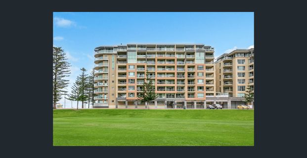 Summer is here!! … Pool, Gym, Spa, Sauna included !! - Photo 1