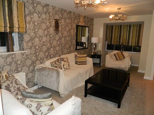 1 bedroom in a house share to rent - Photo 1