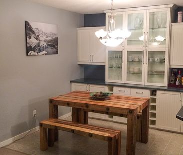 3 Bedroom Townhouse For Rent In Skyrattler: Pet Friendly. - Photo 3