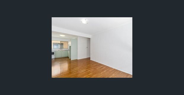 Shoreline living - Photo 1