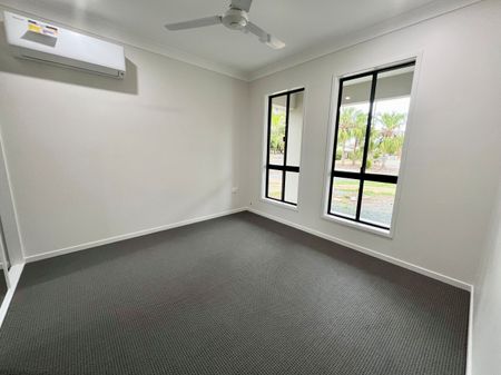 1 Thornbill Lane, Andergrove - Photo 5