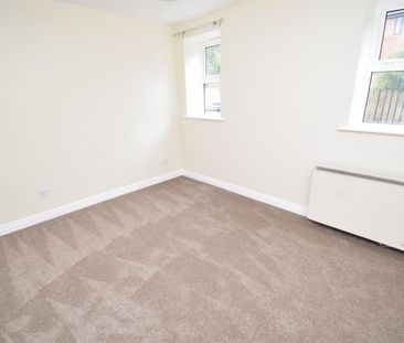 The Gables, Park Lodge Lane - Photo 5