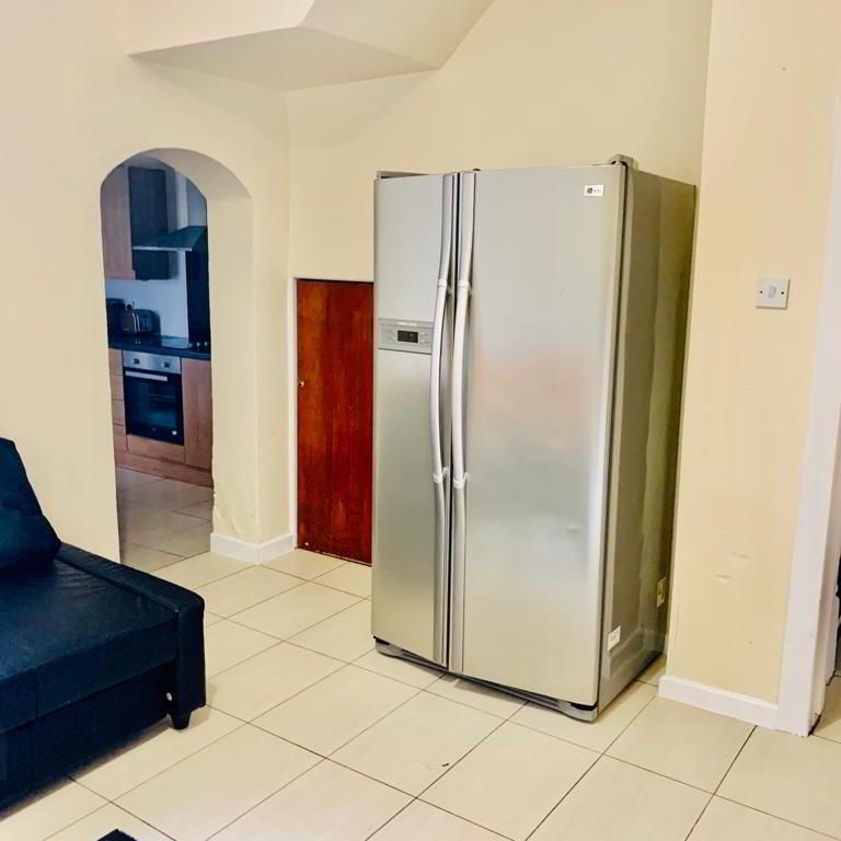 Camden Street, Room 7, SHORT TERM, All Bills Included, Belfast, BT9 6AU - Photo 1