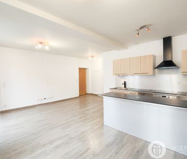 Apparemment Duplex - Photo 1