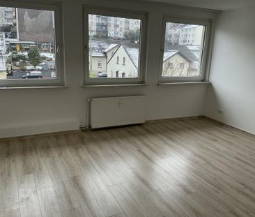 3-Zimmer-Wohnung in Hagen-Wehringhausen mieten - Photo 2