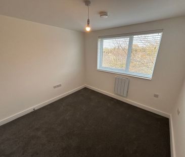 2 bedroom apartment - Photo 2