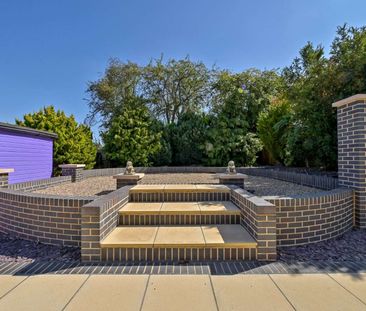 Two bedroom detached bungalow with spacious open grounds in Sonning... - Photo 4