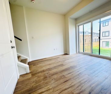 For Lease - 155 Equestrian Way Unit# 114, Cambridge, Ontario - Photo 2