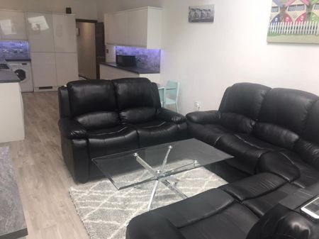 267 Dawlish Road - Photo 2